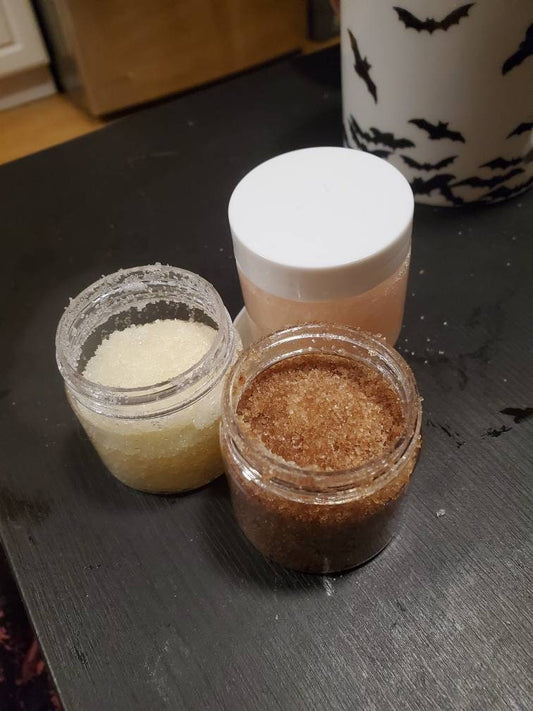 Luxury vegan lipscrub